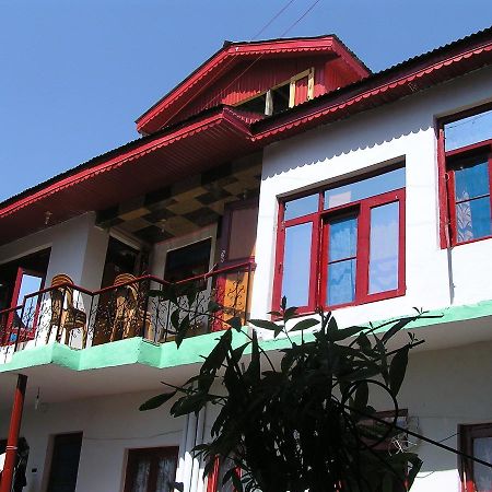 Howrah Guest House Srīnagar エクステリア 写真