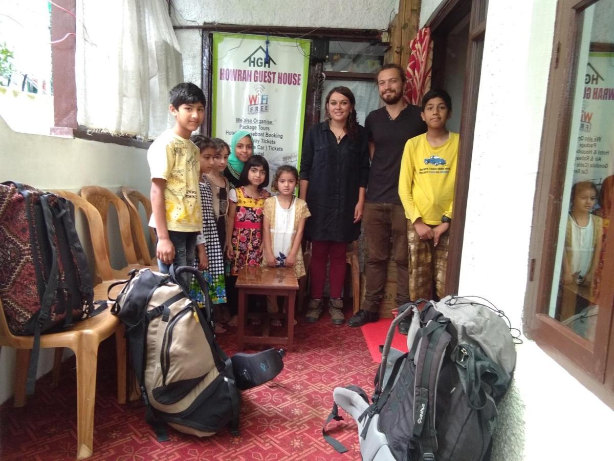 Howrah Guest House Srīnagar エクステリア 写真