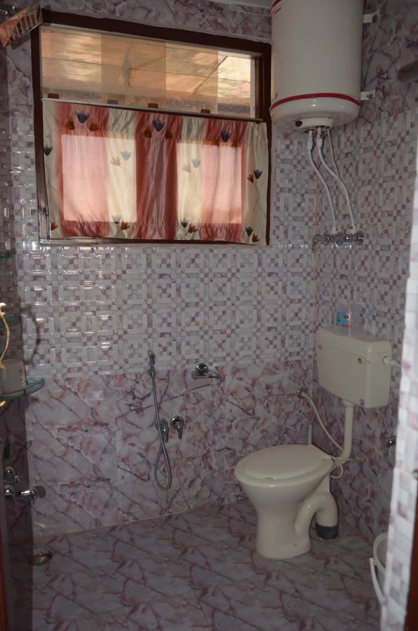Howrah Guest House Srīnagar エクステリア 写真